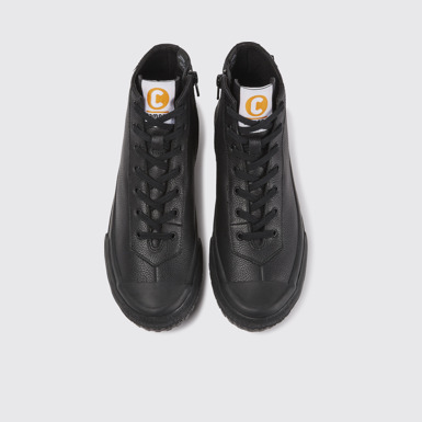 Overhead view of Camaleon Black leather boots for women