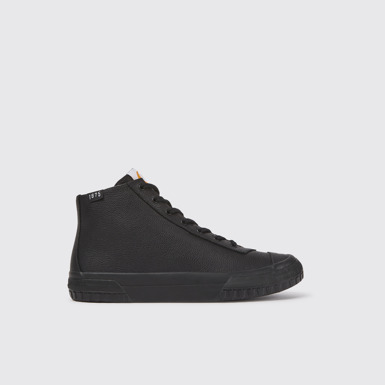 Side view of Camaleon Black leather boots for women