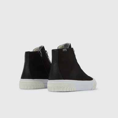 Back view of Camaleon Black womens' boots