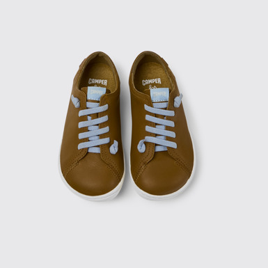 Overhead view of Peu Brown leather shoes for kids