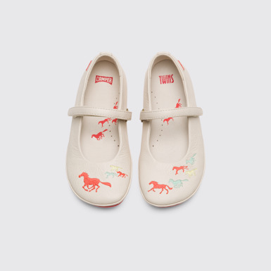 Overhead view of Twins Beige Ballerinas for Kids