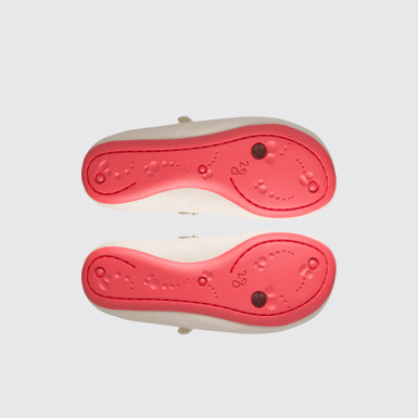 The sole of Twins Beige Ballerinas for Kids