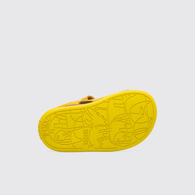 The sole of Bicho Yellow strappy kids’ sandal