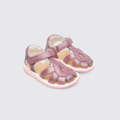 Front view of Bicho Closed pink T-strap kids’ sandal