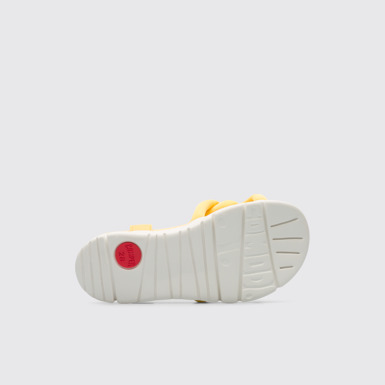 The sole of Oruga Yellow knotted sandal for kids