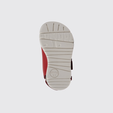 The sole of Oruga Red leather sandals for kids