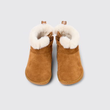 Peu Bottines en nubuck marron pour enfant.