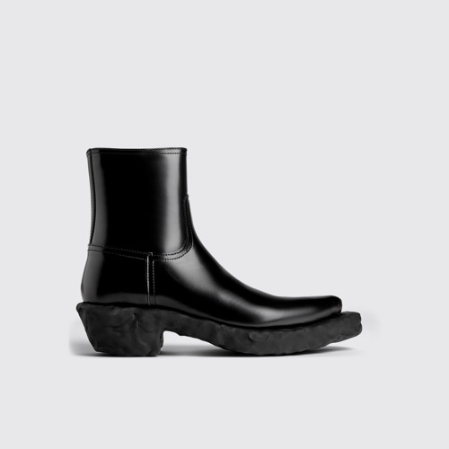 Image of Side view of Venga Black Leather Boots