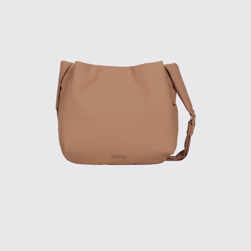 美品✨カンペール　グローボ　ショルダーバッグ　レザー調　斜め掛け　3層　ベージュ レディースのShoulder Bags - 春/夏コレクション - 春/夏