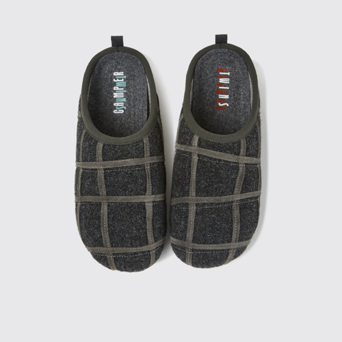 Image of Overhead view of Twins Dark grey wool men’s slippers