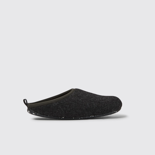 Image of Side view of Wabi Grey wool men’s slippers