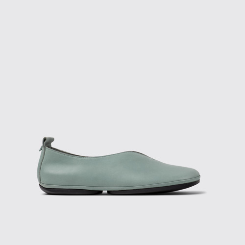 Image of Side view of Right Green Leather Moccasin/Ballerina for Women.