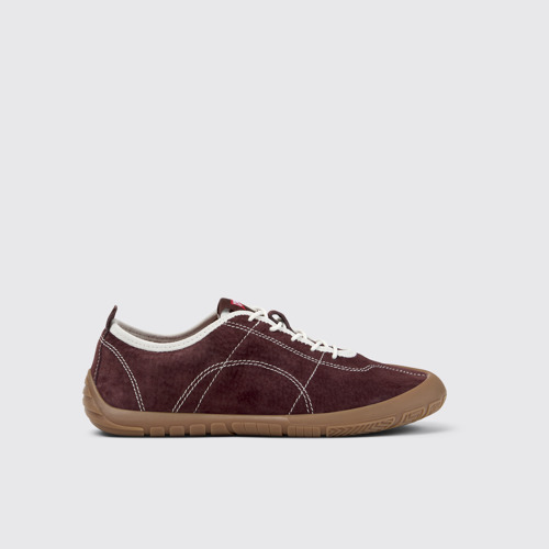 Image of Peu Path Baskets en nubuck bordeaux pour femme.