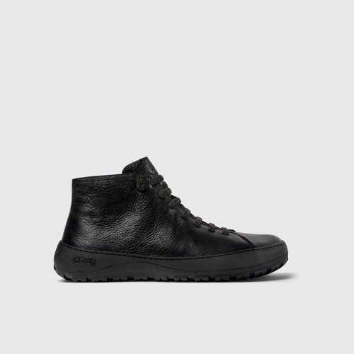Side view of Peu Serra 360º Durable Black Regenerative Leather Ankle Boots for Men.
