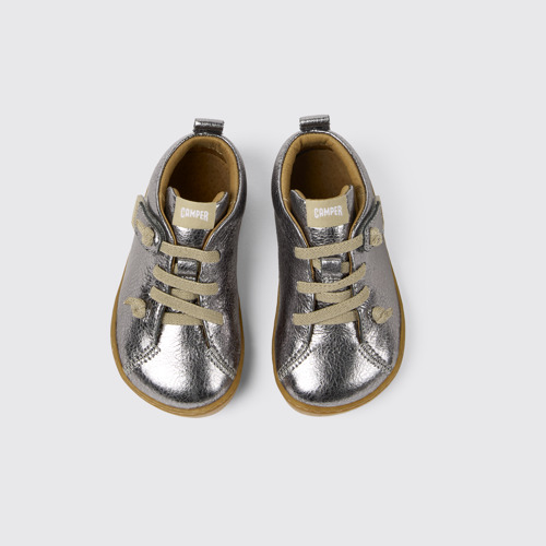 Image of Peu Chaussures en cuir gris métallisé pour enfant