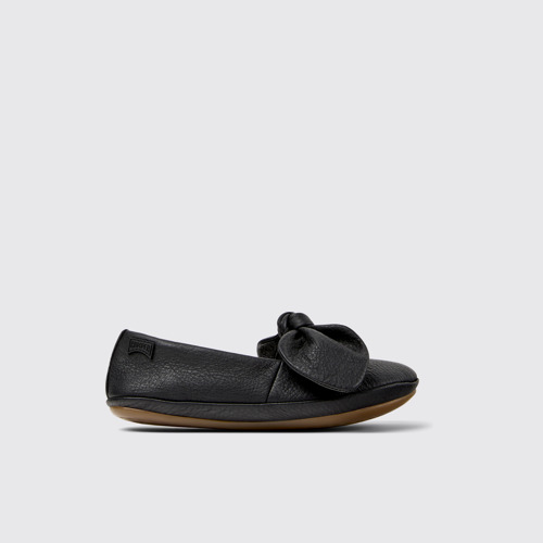 Side view of Right Nina Black Leather Ballerinas for Kids.