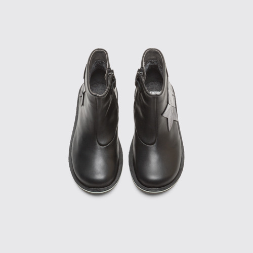 Overhead view of Twins Black TWINS zip boot for girls