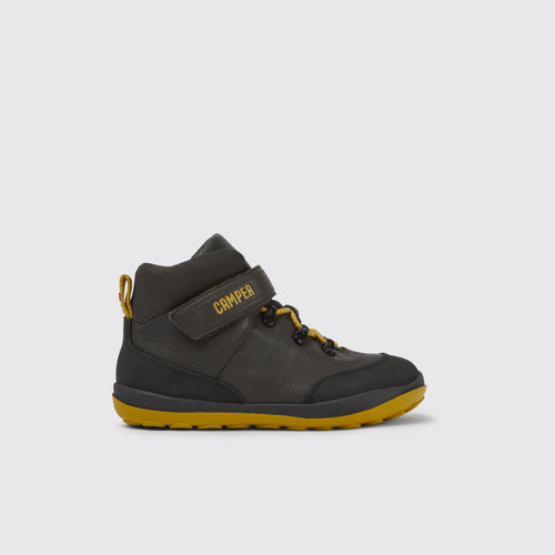 Image of Side view of Peu Pista Black and gray ankle boots