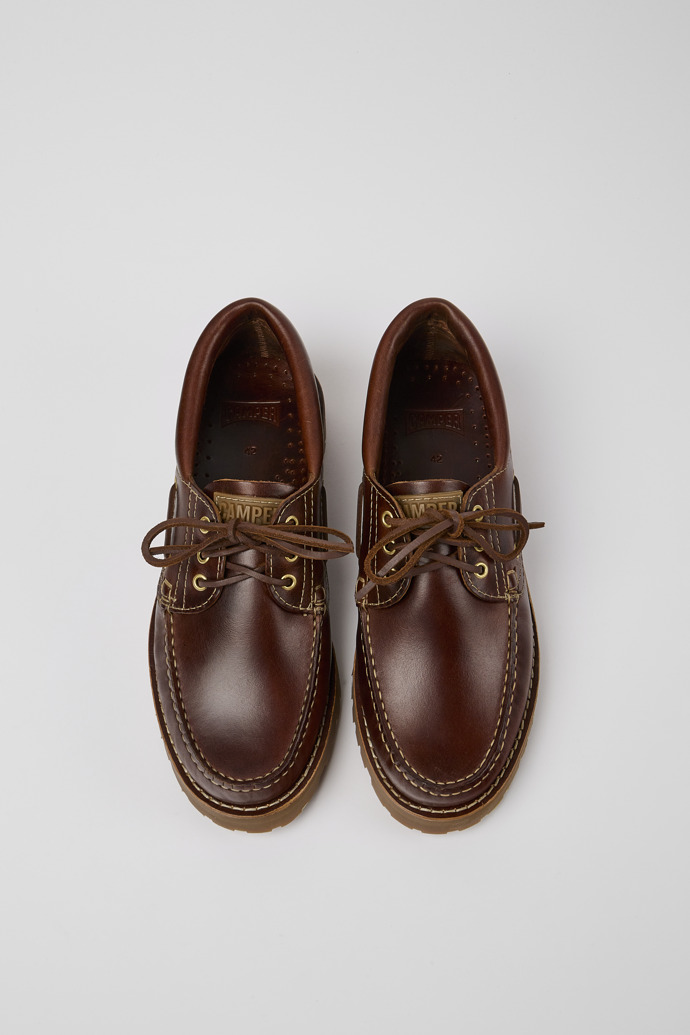 Overhead view of Nautico Brown boat shoe for men