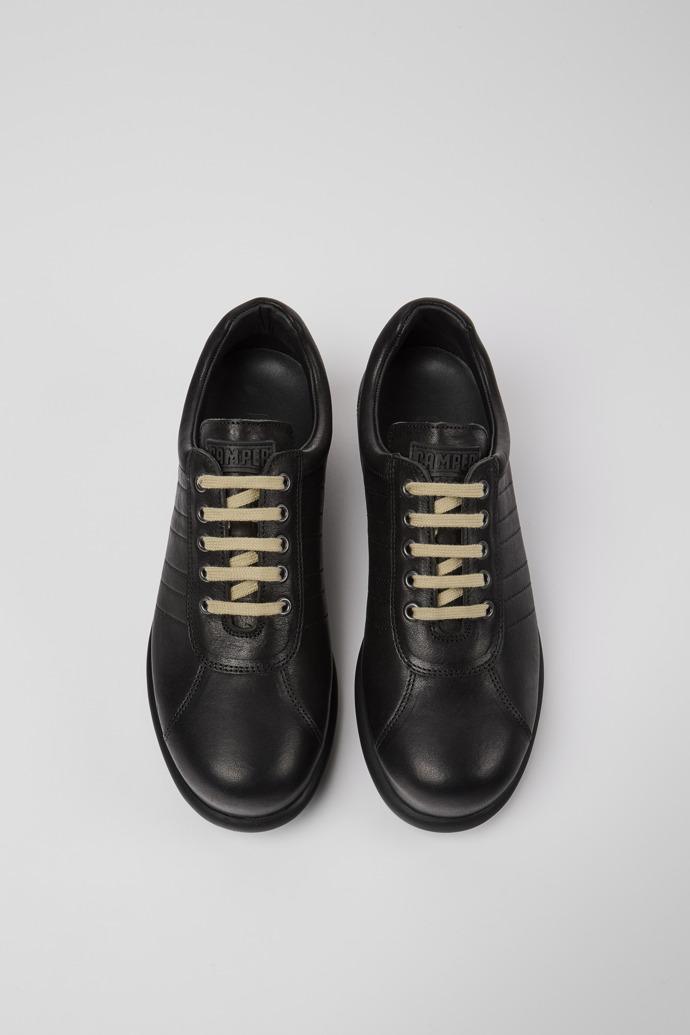 Pelotas Sapatos emblemáticos para homem em preto