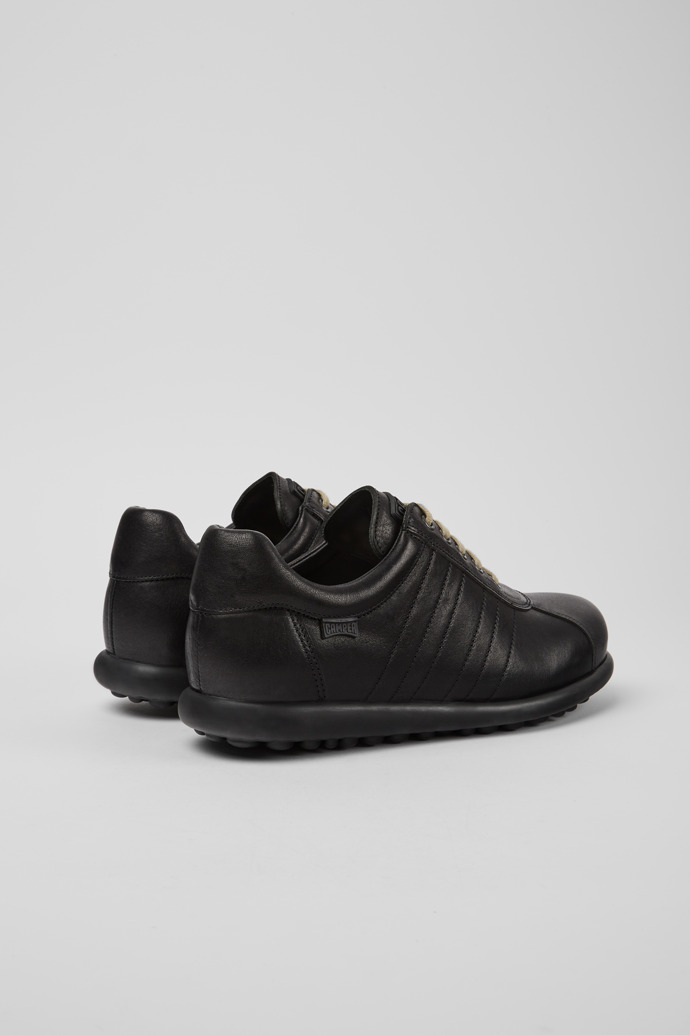 Back view of Pelotas Iconic black shoe for men