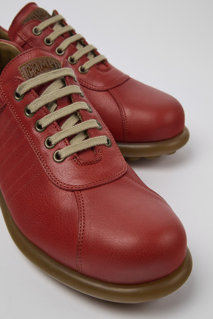 Close-up view of Pelotas Red Leather Oxford Sneaker for Men