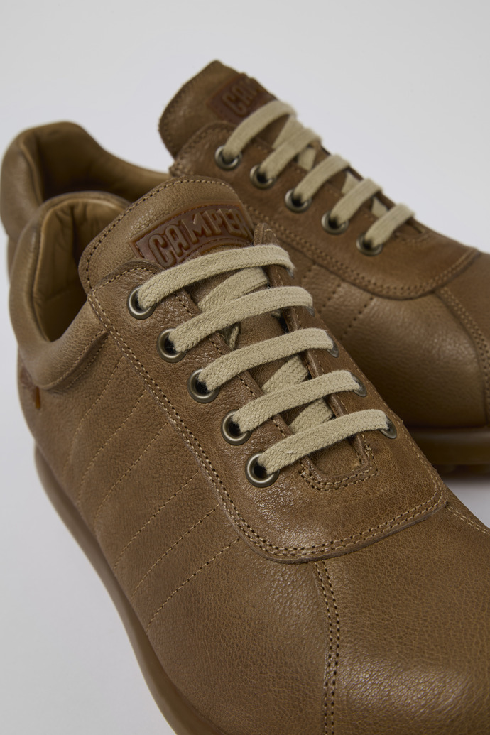 Close-up view of Pelotas Brown Leather Oxford Sneaker for Men