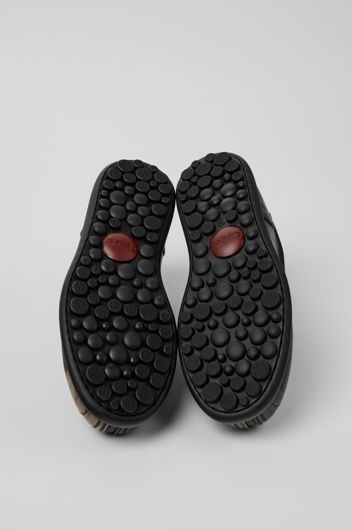 The soles of Twins Multicolor Leather Shoes for Men.