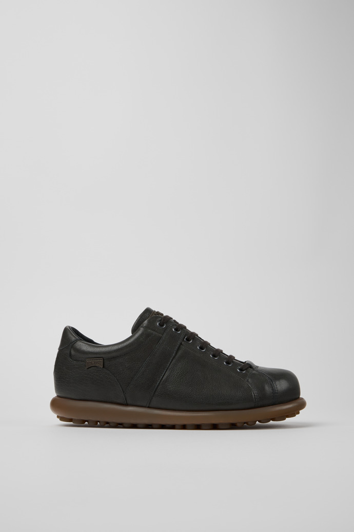 Side view of Pelotas Gray leather shoes