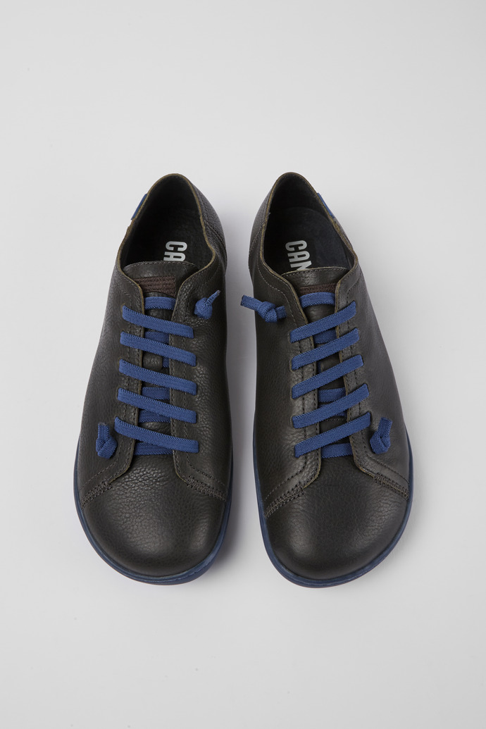 Overhead view of Peu Dark grey leather shoes