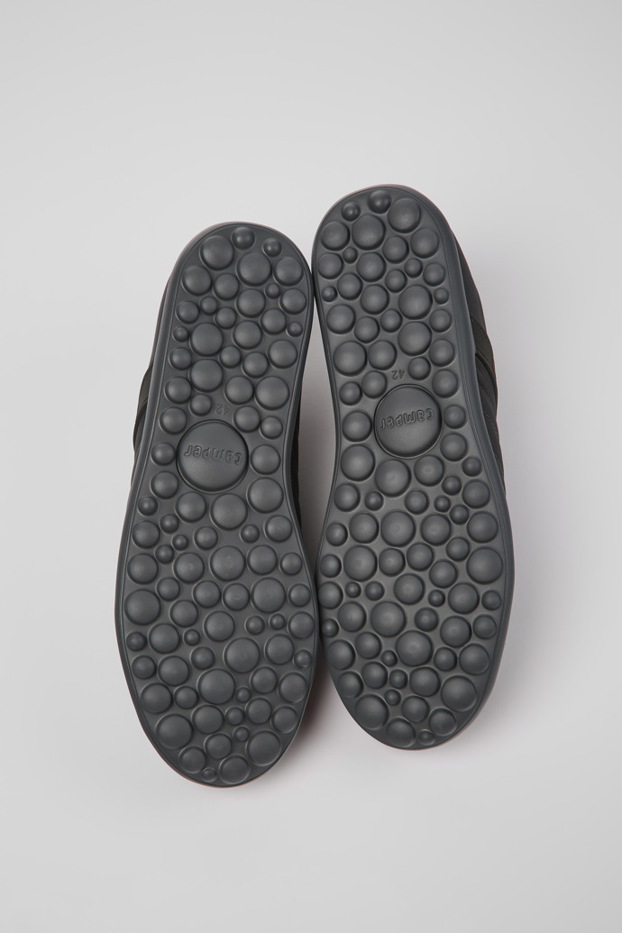 The soles of Pelotas XLite Gray textile and nubuck shoes for men
