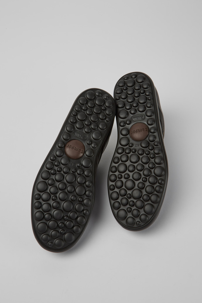 The soles of Pelotas XLite Brown Sneakers for Men
