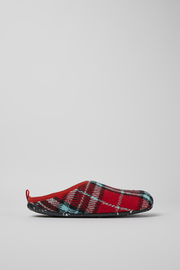 Side view of Wabi Printed recycled cotton men’s slippers