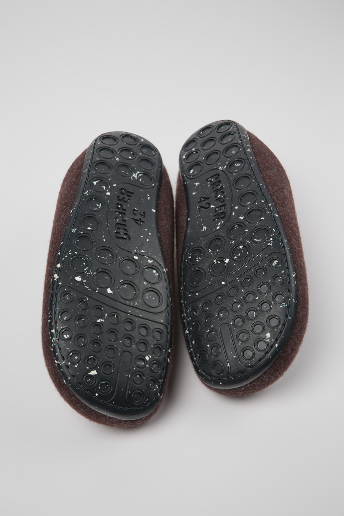 The soles of Wabi Burgundy wool slippers for men