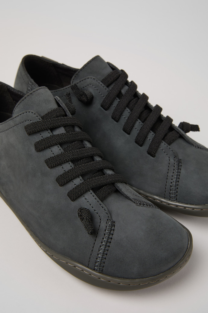 Close-up view of Peu Gray Leather Shoe for Women.