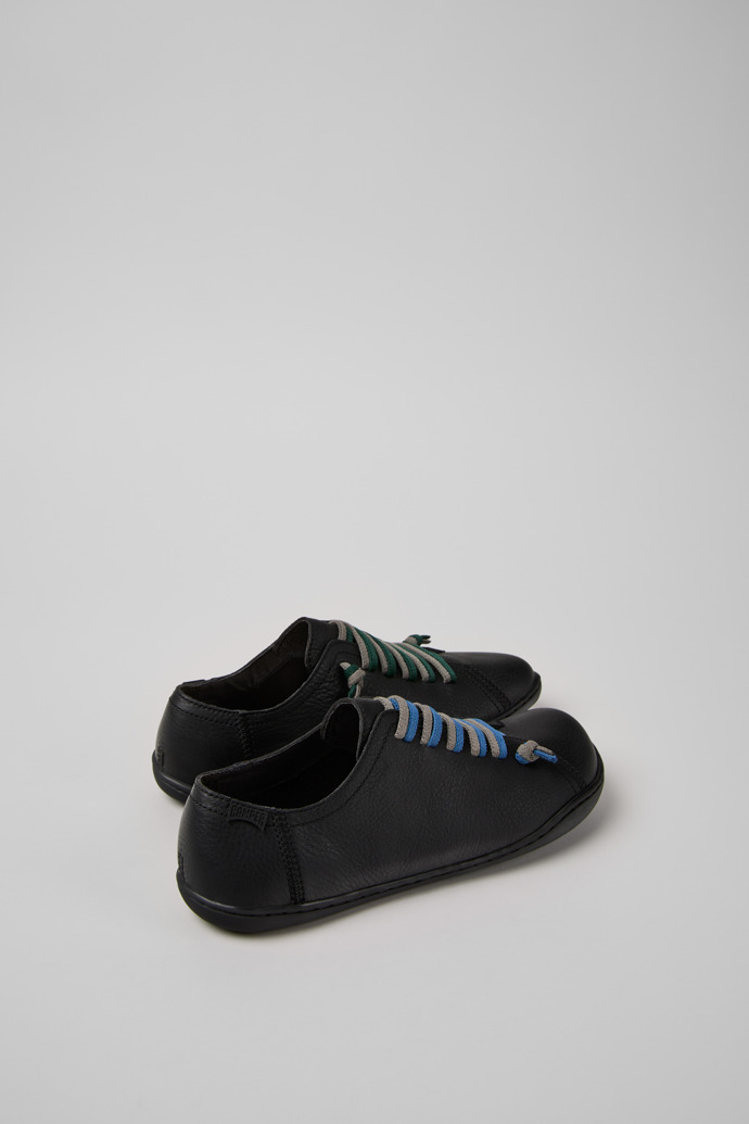 Twins Zapatos negros de piel y PET reciclado para mujer.