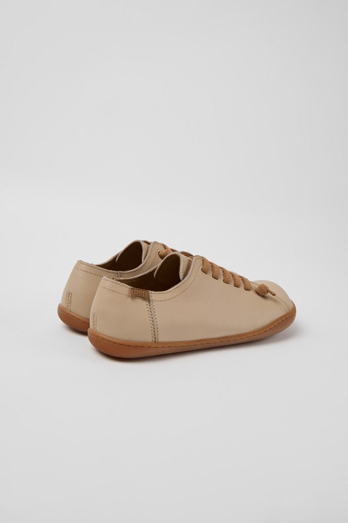 Peu Chaussures en nubuck beige pour femme.