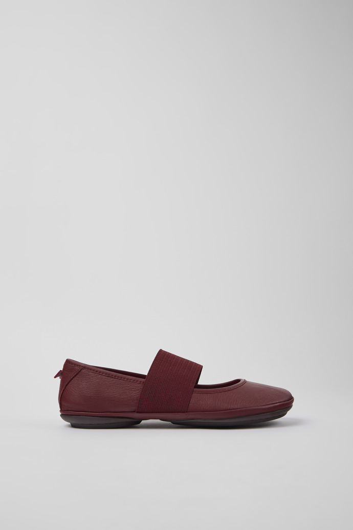 Side view of Right Burgundy leather ballerinas for women