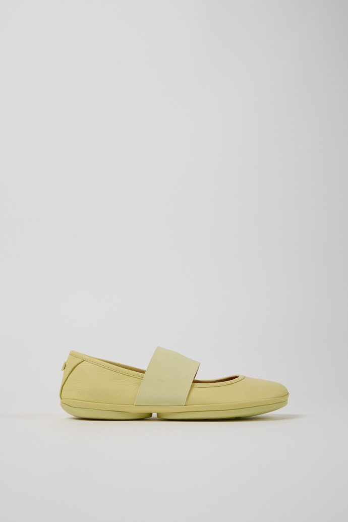 Side view of Right Yellow Leather Ballerina for Women.