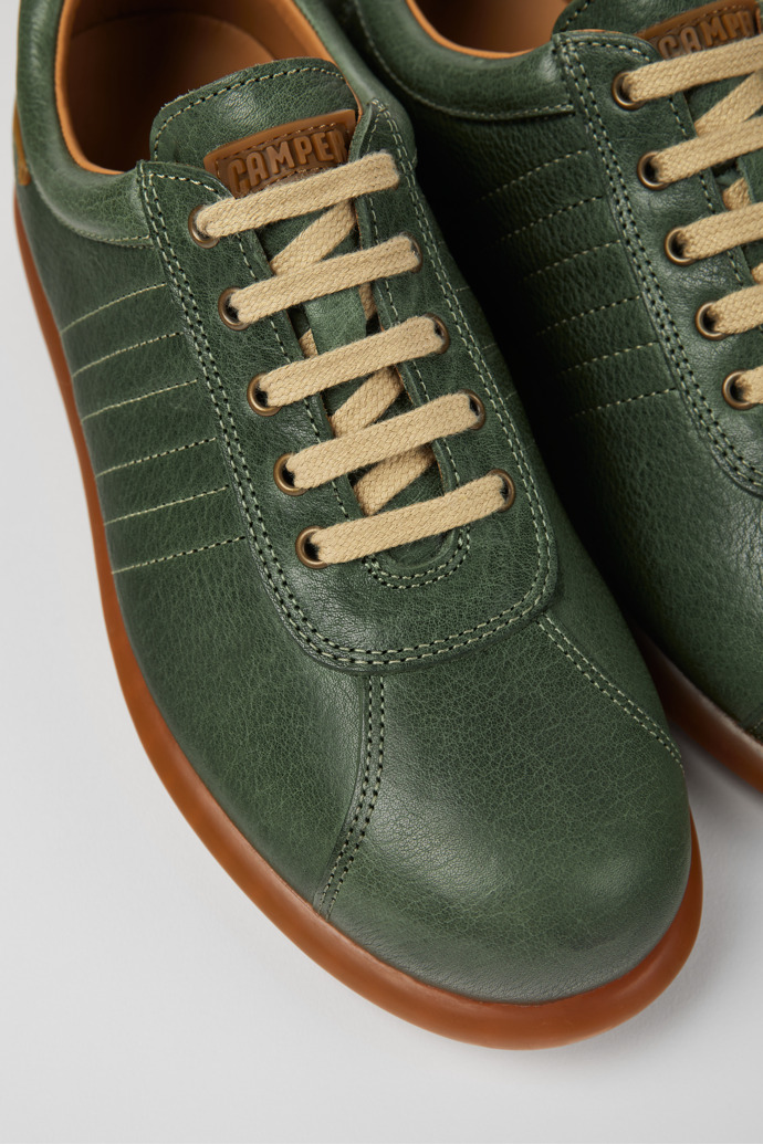 Close-up view of Pelotas Green vegetable tanned leather shoes for women