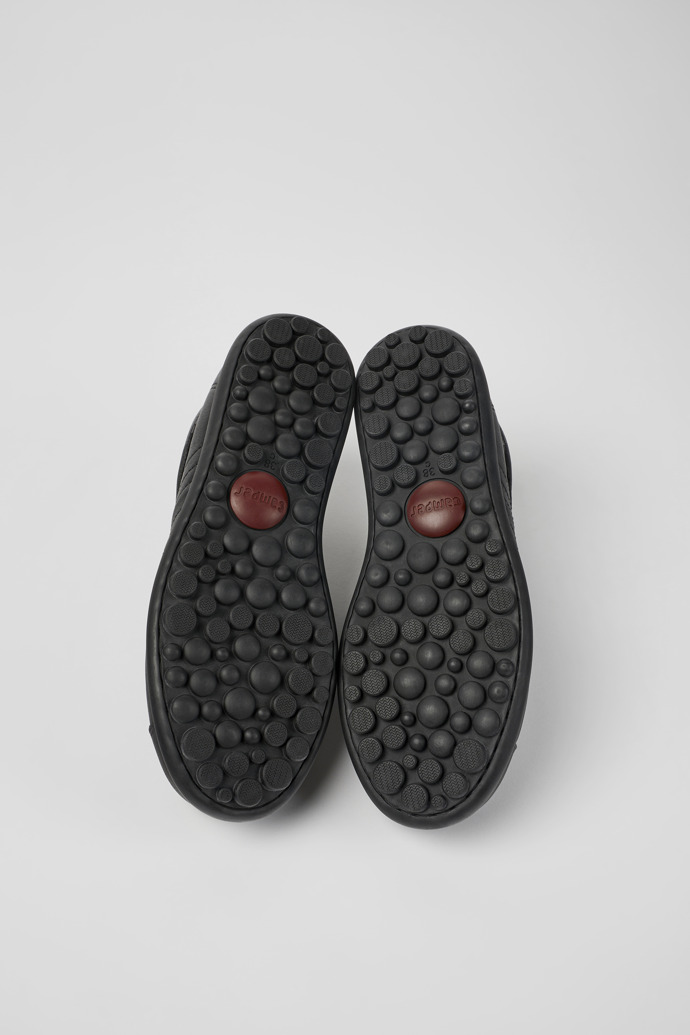 Pelotas Chaussures en cuir tanné végétal noir pour femme