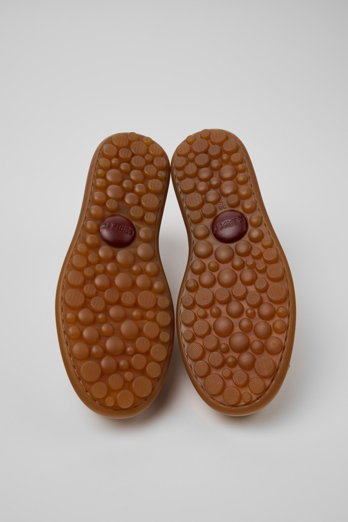 Pelotas Beige leren damesschoenen.