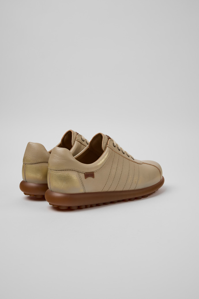 Pelotas Beige leren damesschoenen.