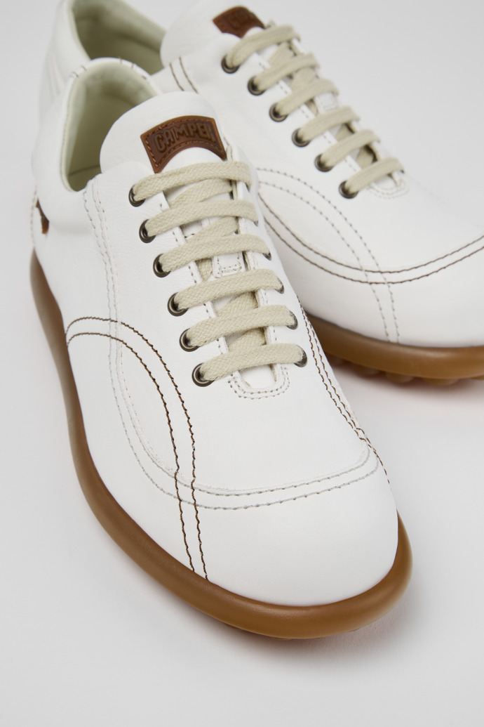 Twins Λευκά δερμάτινα παπούτσια για γυναίκες.