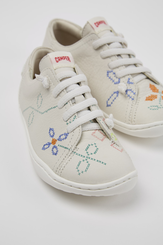 Close-up view of Twins White Leather Kids' Shoes for Children.