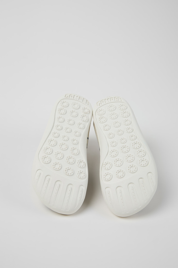 The soles of Twins Multicolor Leather Shoes for kids.