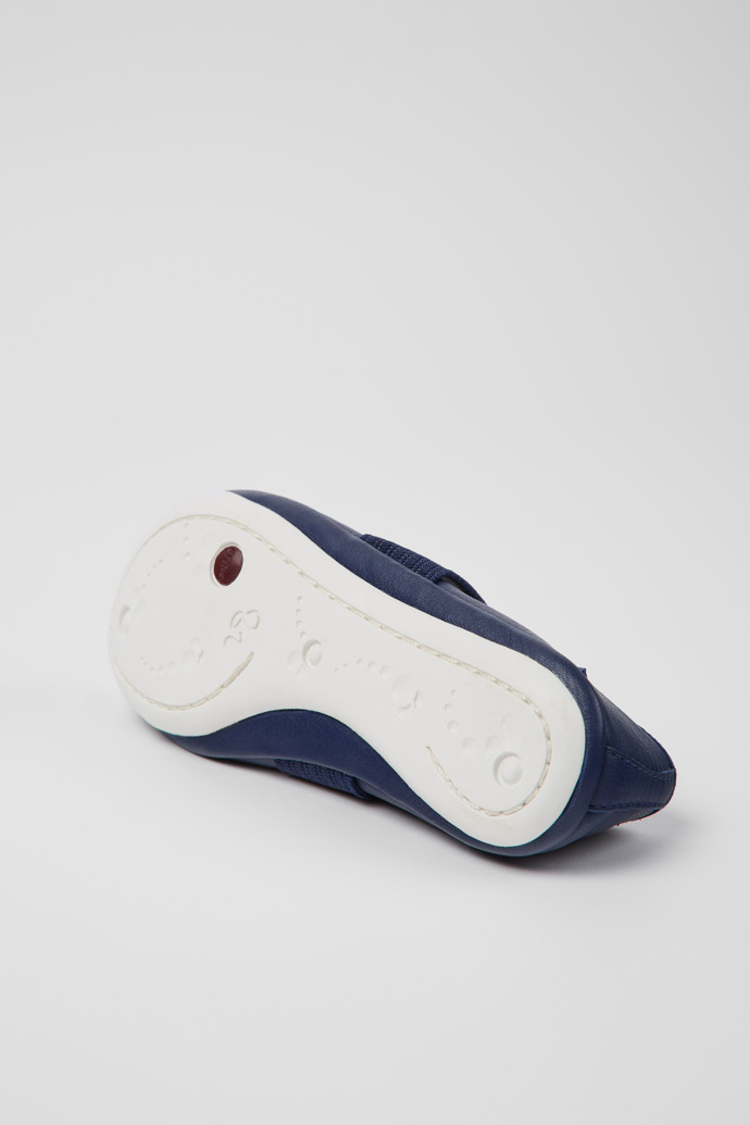 The soles of Right Blue leather ballerinas for kids