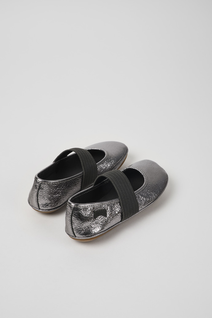 Back view of Right Metallic grey leather ballerinas for kids