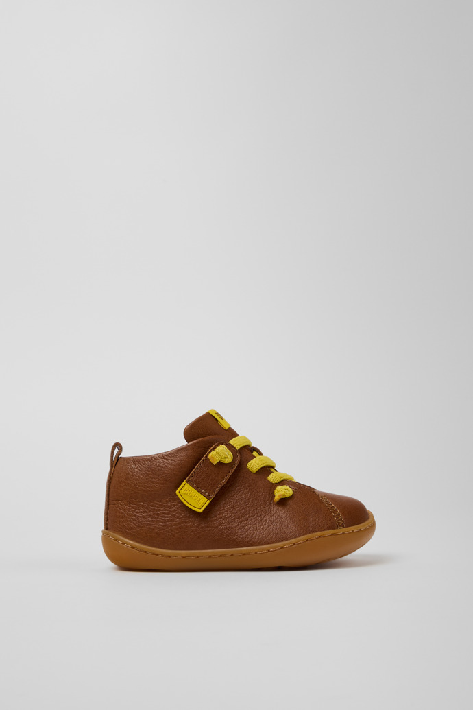Side view of Peu Brown Leather Ankle Boots for Kids.