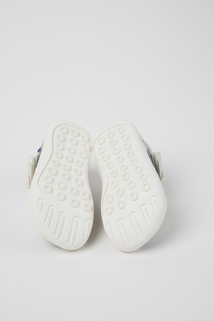 The soles of Twins Multicolor Leather Shoes for kids.